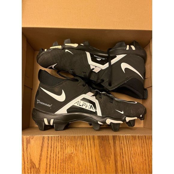 youth nike alpha cleats